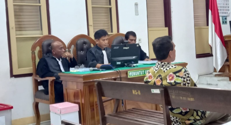 TIGA terdakwa perkara korupsi di Sumatera Utara (Sumut) yang disidangkan pada Pengadilan Tipikor Medan dituntut 18 tahun dan 6 bulan pidana penjara. Waspada/ist