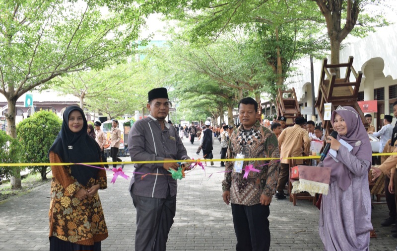 Siswa Kelas VII MTs Hifzhil Qur'an YIC Sumut Ikuti P5 Dan PPRA