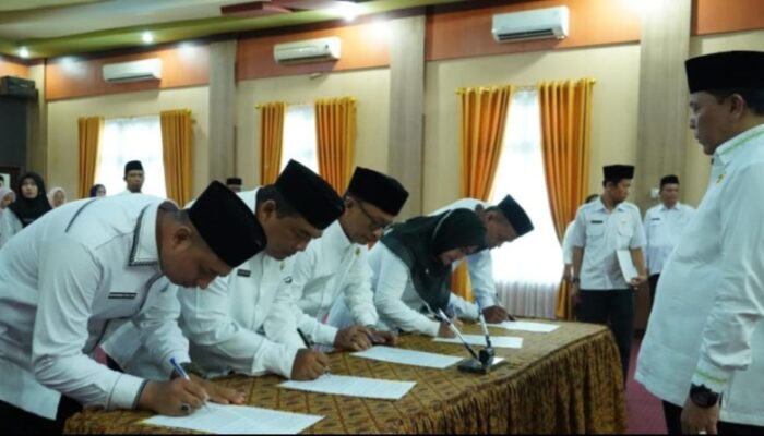 Kakanwil Kemenagsu Melantik 10 Pejabat Di Jajaran Kemenagsu