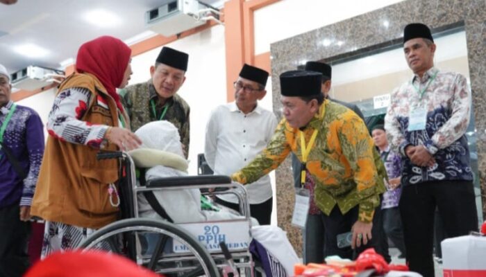 358 Calhaj Kloter 9 Menuju Madinah Kakanwil Ingatkan Manfaat Smart Card