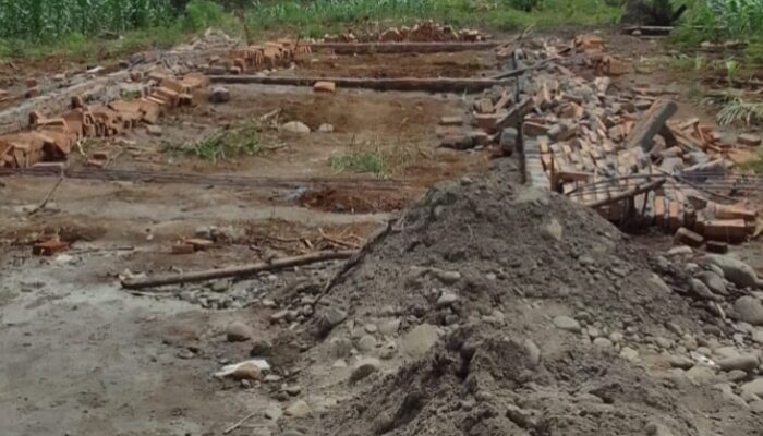 Warga Jl. Selambo Toba Diteror dan Diserang Puluhan Preman, 2 Luka-Luka