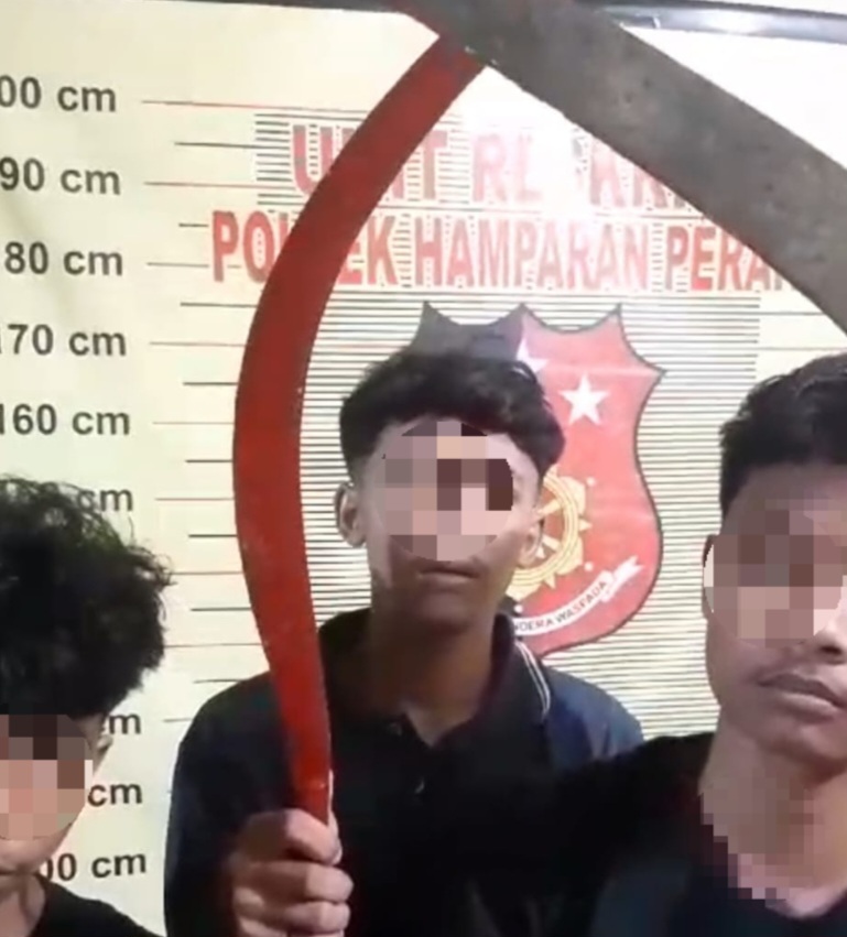 KAWANAN geng motor berusia remaja berhasil diamankan. Aksi brutal kelompok geng motor di wilayah hukum Polres Pelabuhan Belawan semakin marak. Waspada/ist