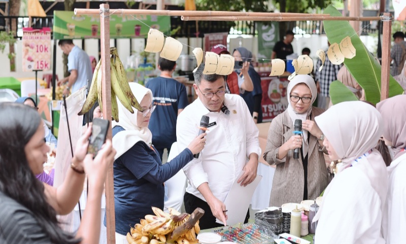 Universitas Harapan Gelar Bazar Dan Kompetisi Wirausaha