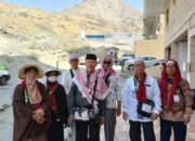 Panas Terik Tidak Surutkan Kunjungi Jabal Rahmah Dan Jabal Tsur