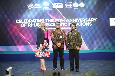 DEPUTY Konsulat Jeneral AS di Medan Kristy Mordhrost dan WR 3 UMSU Dr. Rudianto. Waspada/Ist