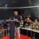 Kadisparpora Aceh Besar Abdullah memberikan sambutan penutupan Kongres Peradaban Aceh (KPA) II ISBI Aceh, di Lapangan Bungong Jeumpa, Kota Jantho, Rabu (8/5). (Waspada/Ist)
