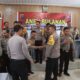 Usai memimpin Anev, Kapolres Simalungun AKBP Choky S Meliala bercengkrama dengan personel Binmas dan Bhabinkamtibmas, Rabu (22/5).(Waspada/ist).