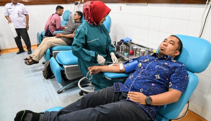 Pj Bupati Muhammad Iswanto Pimpin Donor Darah HUT Ke-40 Kota Jantho