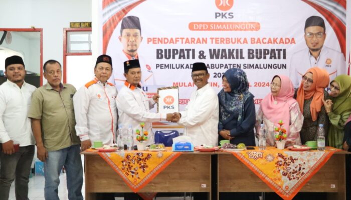 H Zonny Waldi Daftar Ke PKS Didampingi Sejumlah Tokoh