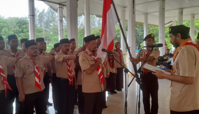 Muzakir Manaf Kukuhkan Pengurus Kwarcab Pramuka Aceh Tamiang