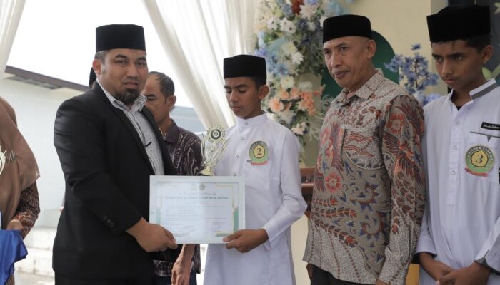 Pj Bupati Buka Tasyakur Tahfidz Angkatan III SMPN 3 Al-Fauzul Kabir Kota Jantho