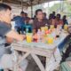 Bacabup Agara, Salim Fakhry saat berdialog dengan masyarakat dan para tokoh Desa Kuta Batu I. Waspada/Seh Muhammad Amin