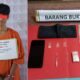 Tersangka Min alias Iqbal bersama barang bukti di Polres Labuhanbatu. Waspada/Ist