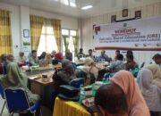Para peserta terlihat antusias mengikuti kegiatan Workshop di FEBI IAIN Langsa, Kamis (16/5). (Waspada/Ibnu Sa'dan)