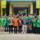 Dinas Komunikasi dan Informatika Kota Langsa dan Fakultas Syariah Institut Agama Islam Negeri (IAIN) Langsa foto bersama usai pelatihan kepemimpinan mahasiswa tingkat dasar di Ruang Rapat Fakultas Syariah IAIN Cot Kala, Jumat (17/5). Waspada/dede