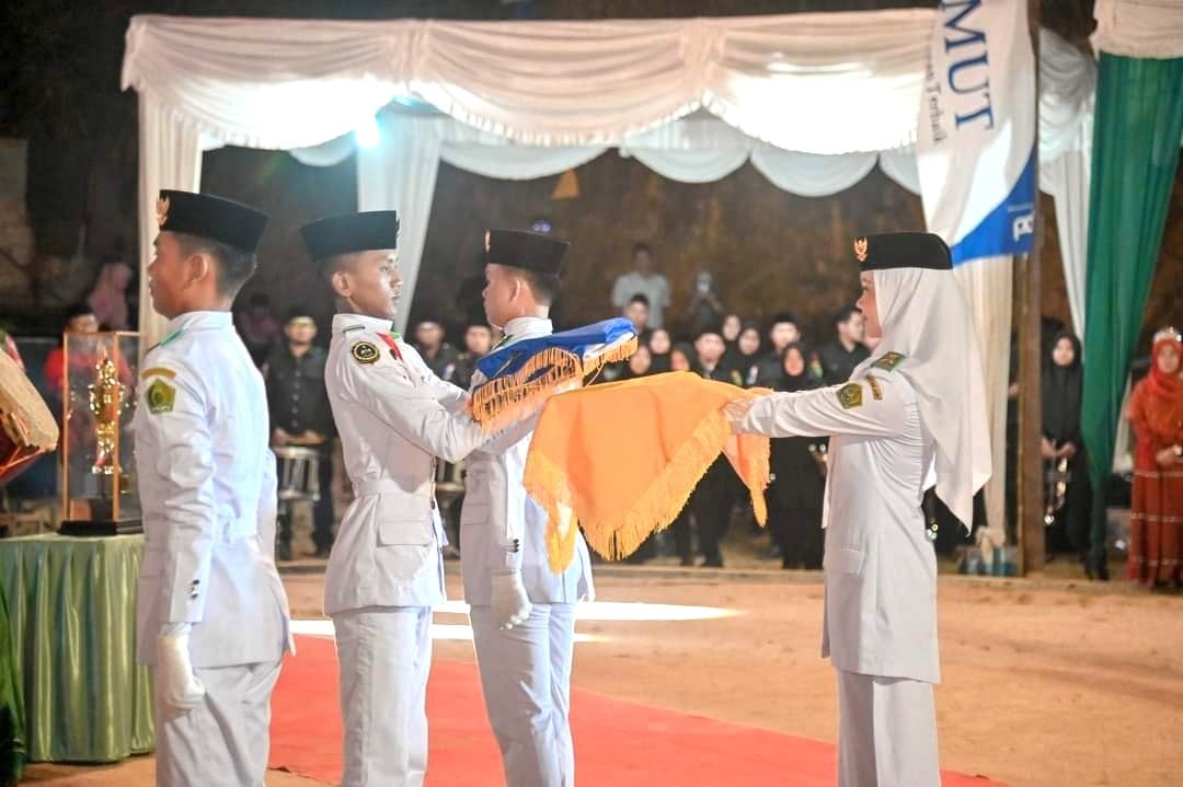 Paskibra MAN 1 Padangsidimpuan Tampil Gemilang Di Penutupan MTQ XXIII Paskibra MAN 1 Padangsidimpuan Tampil Gemilang Di Penutupan MTQ XXIII