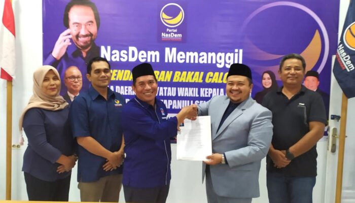 Balon Petahana, Dolly Pasaribu Daftar Ke NasDem Tapsel