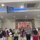 Beberapa siswa penerima PIP di Branch Office BRI Tanjungbalai, Rabu (8/5). Waspada/Ist