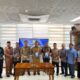 Pj Bupati Abdya Darmansah, Kepala Sub Auditorat Aceh II BPK RI Perwakilan Aceh Myrto Handayani, foto bersama para pejabat ‘Nanggroe Breuh Sigupai’, usai menerima penghargaan Opini WTP Kesembilan. Di Banda Aceh. Foto direkam Selasa (30/4) lalu.Waspada/Ist