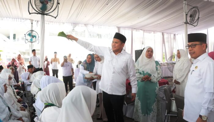 Bupati Dan Wabup Sergai Tepung Tawar 322 Calhaj Sergai