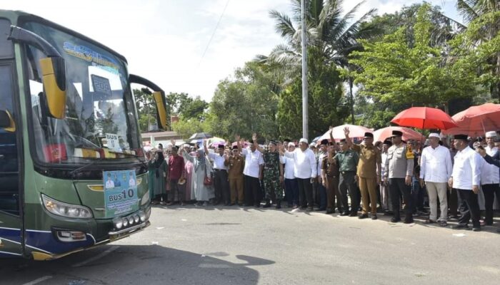 Bupati Lepas 351 Calhaj Asal Madina