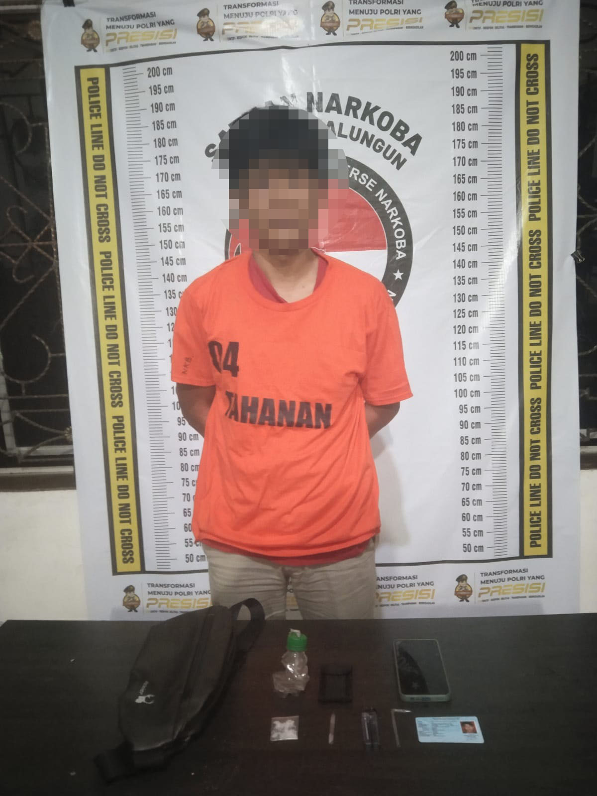 Pelaku SN dan barang bukti yang diamankan.(Waspada/ist)