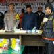 Tim Labfor Polda Sumut, sedang menguji keaslian Narkoba jenis SS sebelum dimusnahkan oleh Polres Asahan. Waspada/Bustami CP