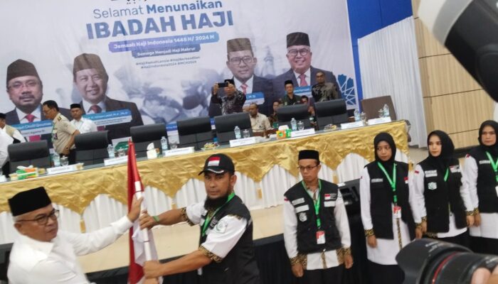 Pj Gubernur Lepas Kloter 01