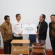 PT. Inalum menyerahkan bantuan mobiler kepada sekolah yang berada di sekitar perusahaan sebagai wujud komitmen perusahaan membina SDM. (Waspada/ist)