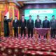 Pj Gubernur Aceh, Bustami Hamzah melantik manajemen BPKS dan anggota Direksi PT Pembangunan Aceh (PEMA), di Pendopo Gubernur Aceh, Banda Aceh, Rabu (8/5). (Waspada/Ist)