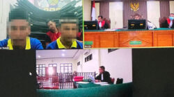 Kedua terdakwa yakni ayah dan anak sebagai penjual kulit harimau sumatera mengikuti sidang secara virtual di Lapas Kelas IIB Idi, Aceh Timur, Kamis (30/5). Waspada/H. Muhammad Ishak
