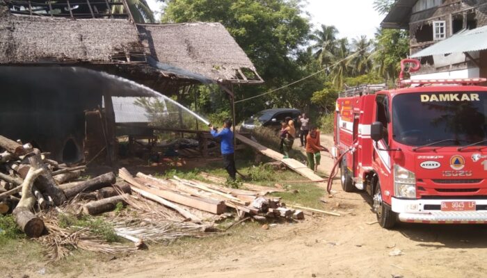 Dapur Batu Bata Terbakar Di Lam Ujong