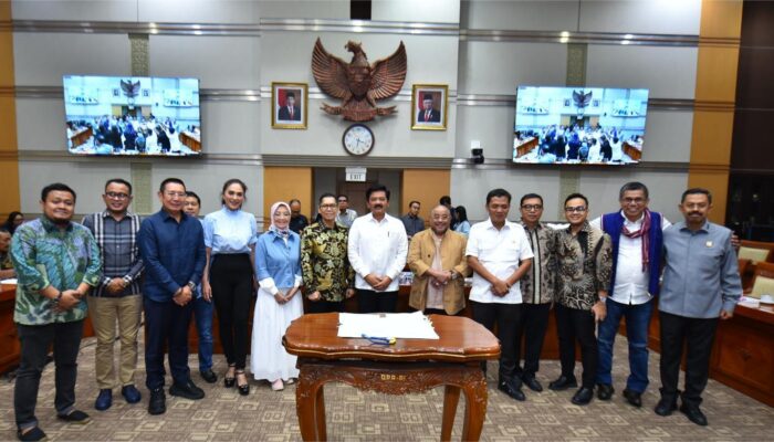 DPR Dan Pemerintah Sepakati Pembahasan RUU MK Dilanjutkan Pada Rapat Paripurna