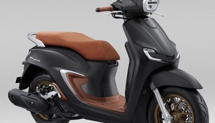 Honda Stylo 160 Raih Bike of The Year