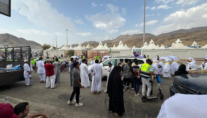 Jemaah Haji Bersyukur Hujan Deras Di Makkah