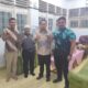 PERWAKILAN Badan Nasional Penanggulangan Terorisme Republik Indonesia (BNPT RI) Sumut berfoto bersama dengan jajaran PT YIC, usai bersilaturahmi, Rabu sore (27/6). Waspada/Ist