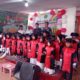 PARA santri Yayasan Taman Perguruan Islam (YPIT) Raudhatul Athfal (RA) El-Abdi Angkatan ke III tahun ajaran 2023-2024 berfoto bersama usai diwisuda yang berlangsung di Jl Puri No 159 Kecamatan Medan Area, Medan, Sabtu (22/6). Waspada/Partono Budy