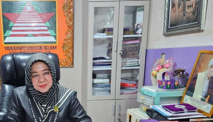 Hj. Hikmatul Fadhillah SH.MM: Tumbuhkan Sikap Peduli Dan  Berwawasan Lingkungan Pada Siswa