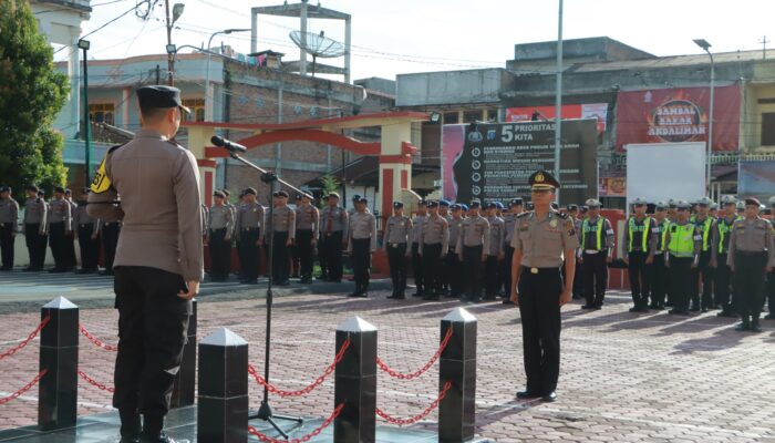 Polres Samosir Gelar Upacara Kenaikan Pangkat Pengabdian