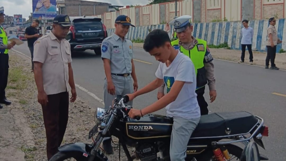 Razia Kepatuhan Pajak Jaring 19 Kendaraan