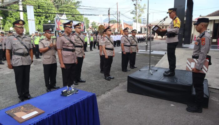 Kapolres Aceh Tengah Pimpin Sertijab Kabag SDM Dan 3 Kasat