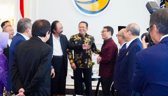 Silaturahmi Kebangsaan Pimpinan MPR DenganSurya Paloh, Bicarakan Amandemen UUD 45