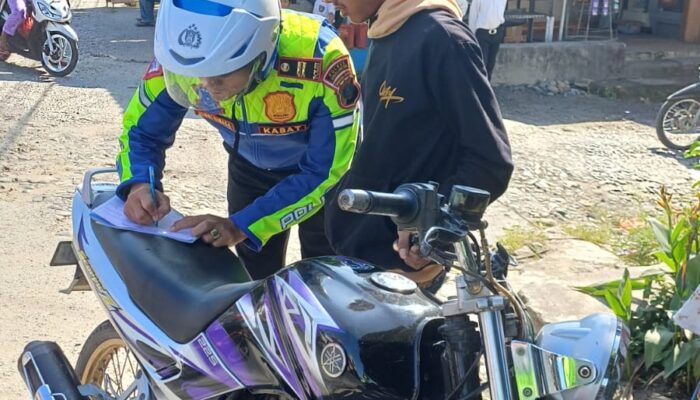 Sat Lantas Polres Simalungun Tilang Kasat Mata Bagi Pengandara