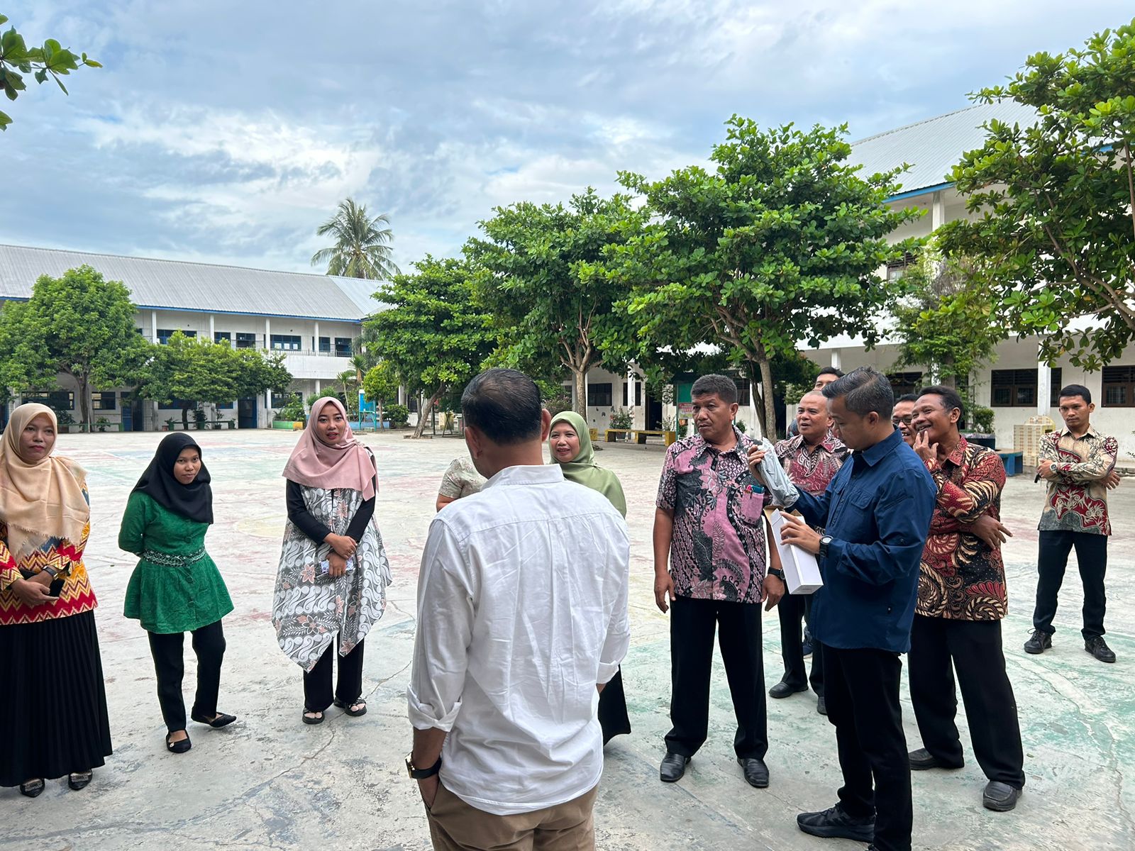 Pj Wali Kota Tinjau Pelaksanaan UAS Secara Digital Di Sekolah Tebingtinggi
