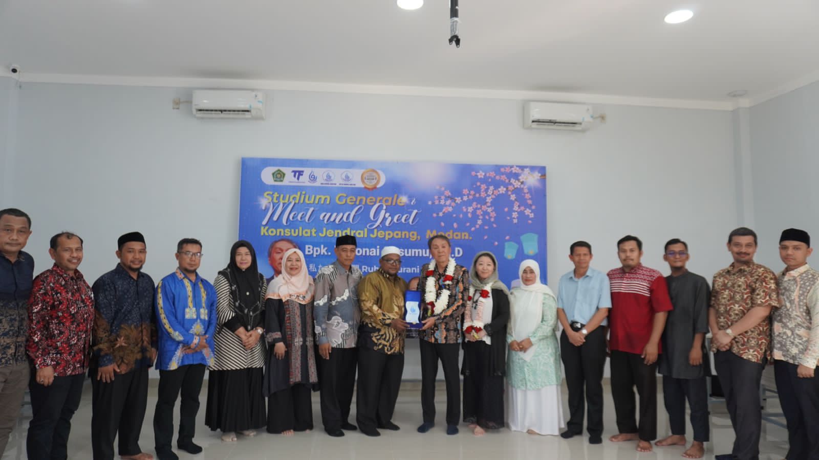 Konjen Jepang Jajaki Kerja Sama Bidang Pendidikan Dan Kebudayaan Konjen Jepang Jajaki Kerja Sama Bidang Pendidikan Dan Kebudayaan