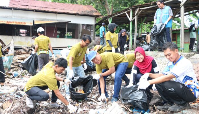 Indonesia Power UBP Bersihkan Hampir 0,5 Ton Sampah