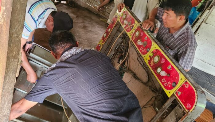 Polsek Tanahjawa Amankan 1 Meja Judi Gelper Dari Warkop
