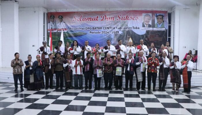Pengurus DPD Batak Center Kabupaten Toba Dilantik