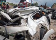 Fortuner Hantam Bus Lalu Seruduk Sepeda Motor Dan Mobil, 3 Luka Berat