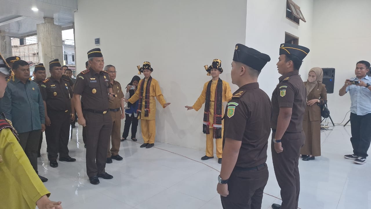 Kajatisu Tinjau Pembangunan Kantor Kejari Palas